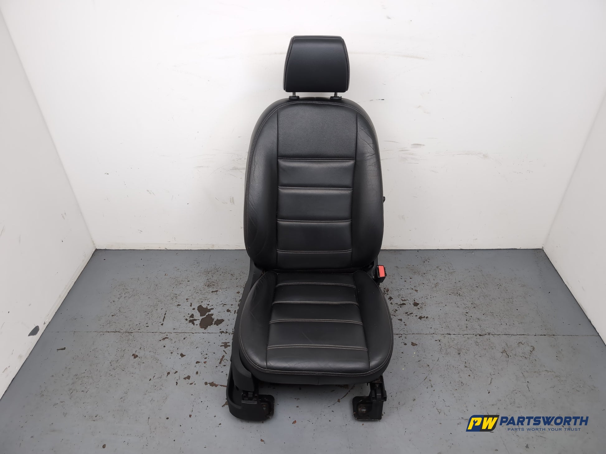 Seat Front RH 1