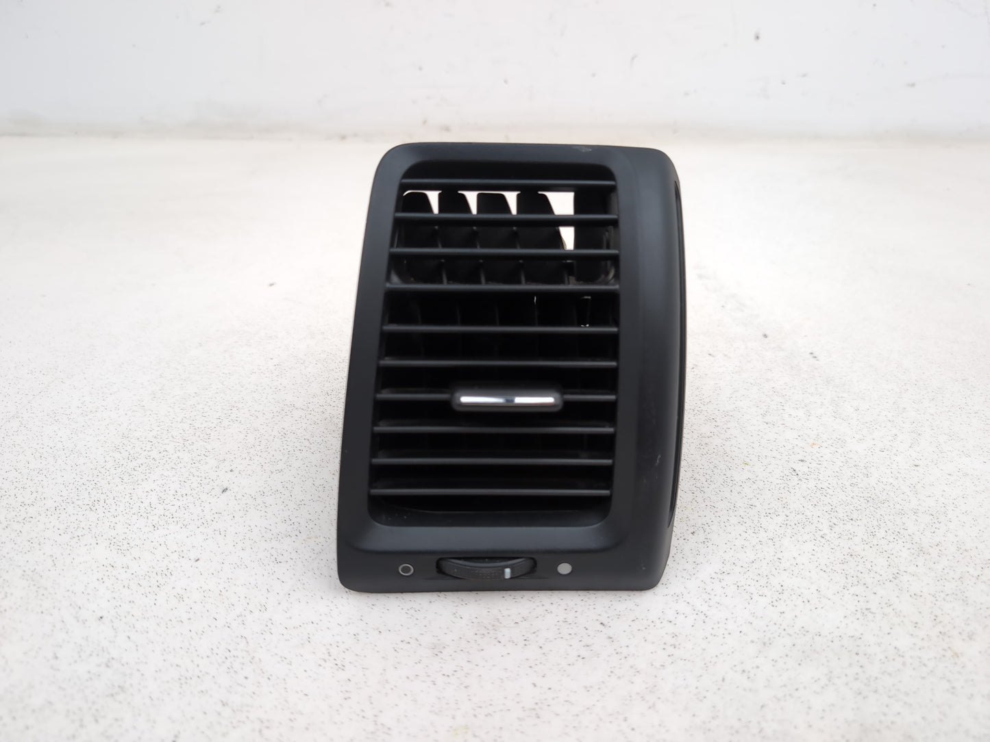 Honda Accord Ex I-Vtec Front Driver Side Air Vent E6165131100 2008-2012