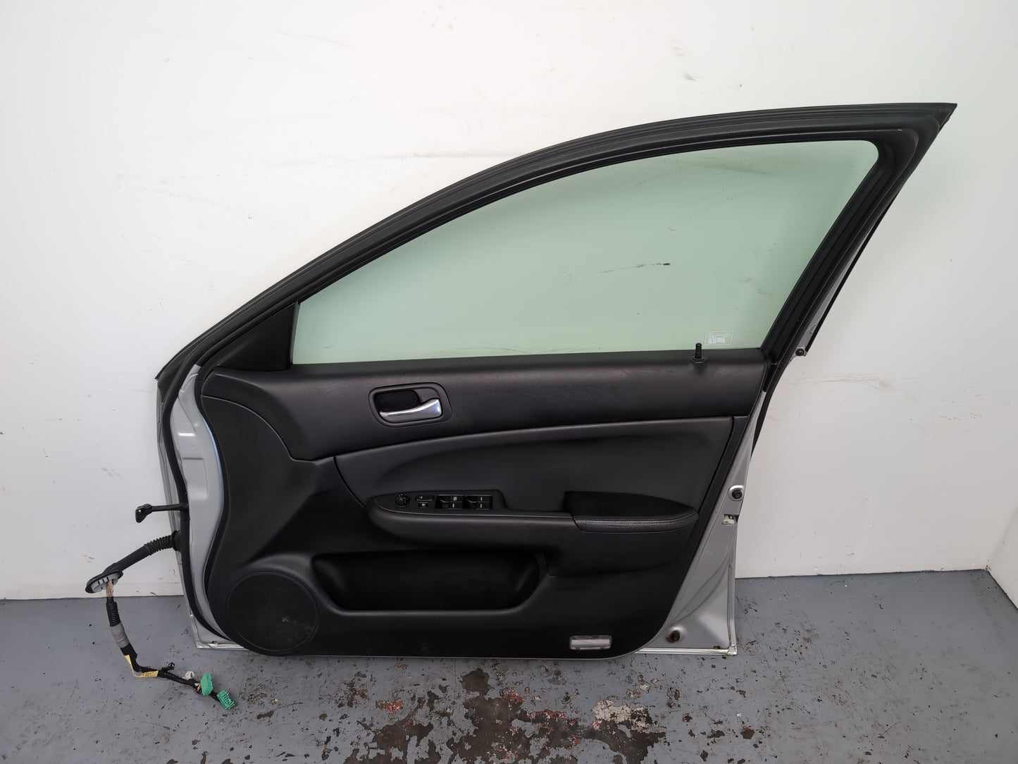 Door Front RH 9