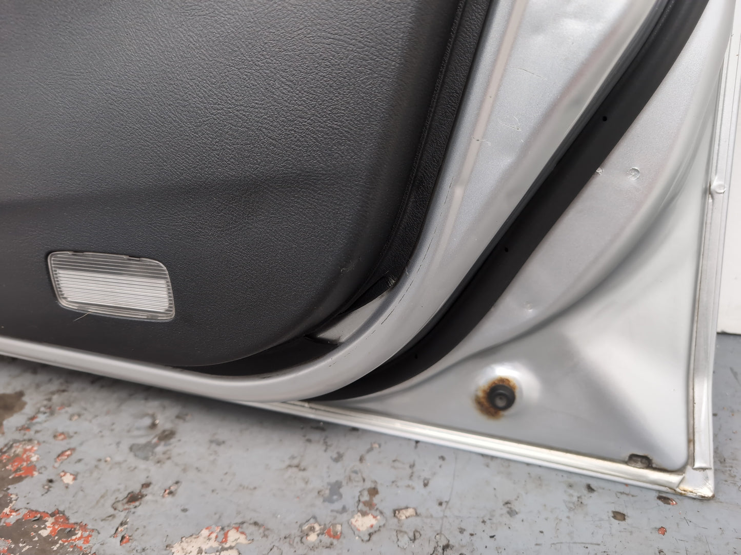 Door Front RH 15