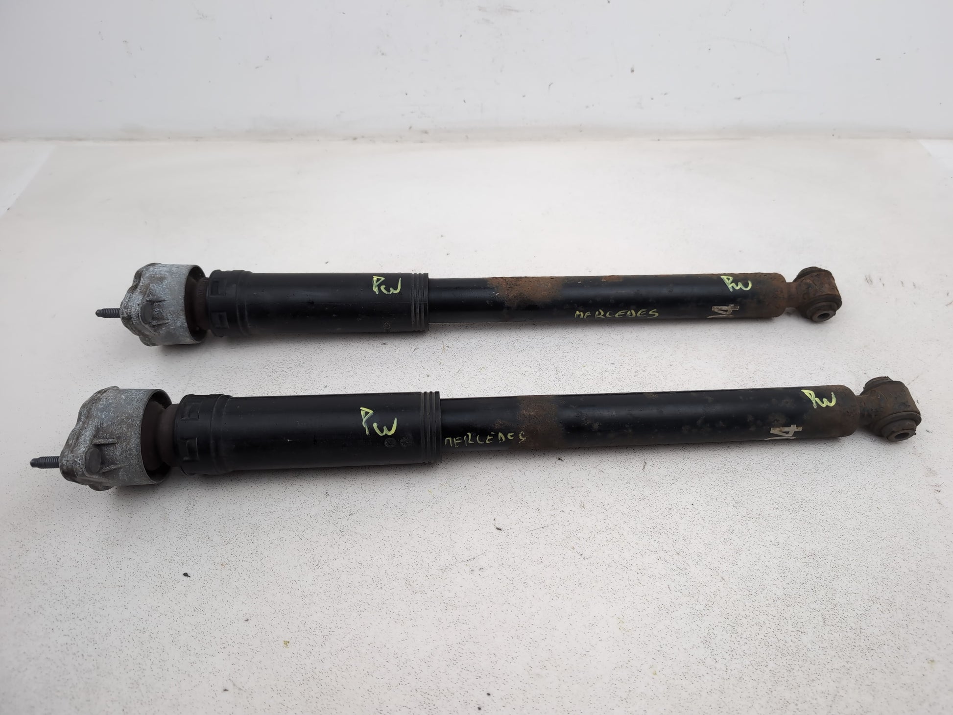 Mercedes-Benz C250 Amg Sport Ed125 Cdi Shock Absorber Rear Pair A2043260598