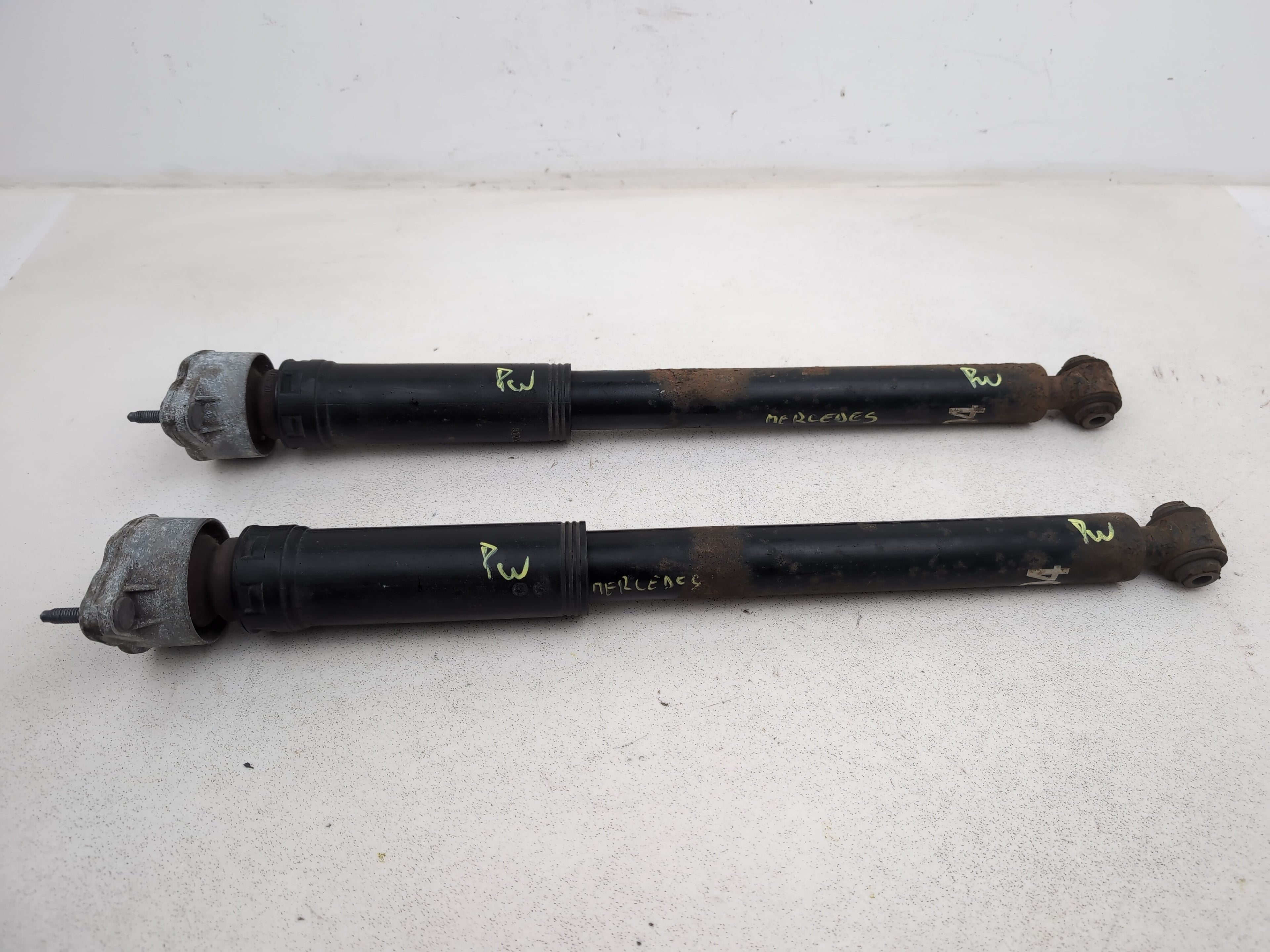 Mercedes-Benz C250 Amg Sport Ed125 Cdi Shock Absorber Rear Pair A2043260598