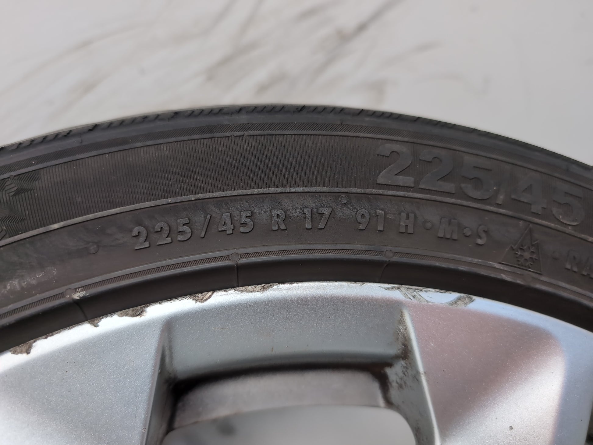 Honda Accord /Nissan Quasqai Wheel With Tyre 225/45 R17 403004ea1b - photo 7