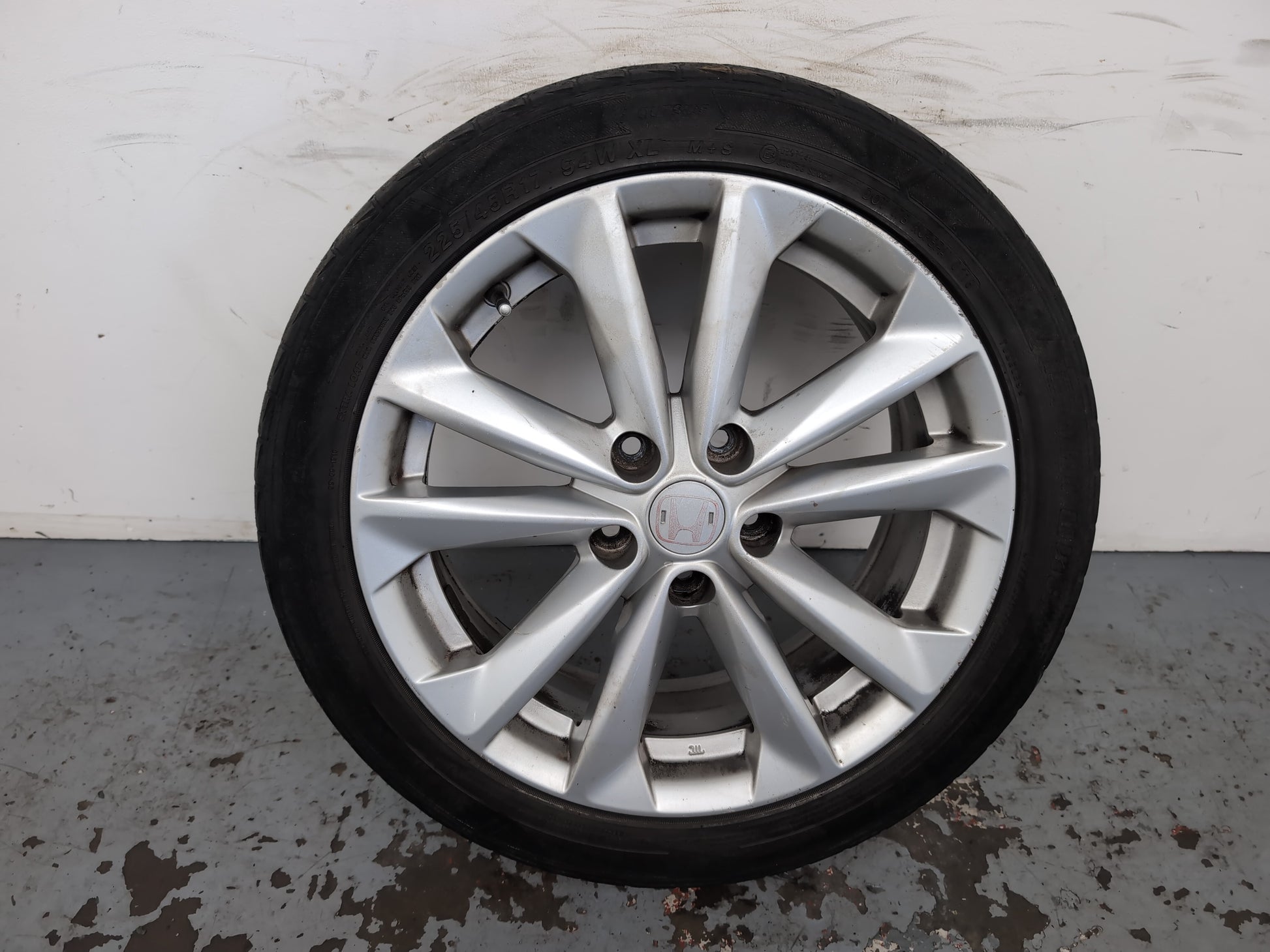 Honda Accord /Nissan Quasqai Wheel With Tyre 225/45 R17 403004ea1b