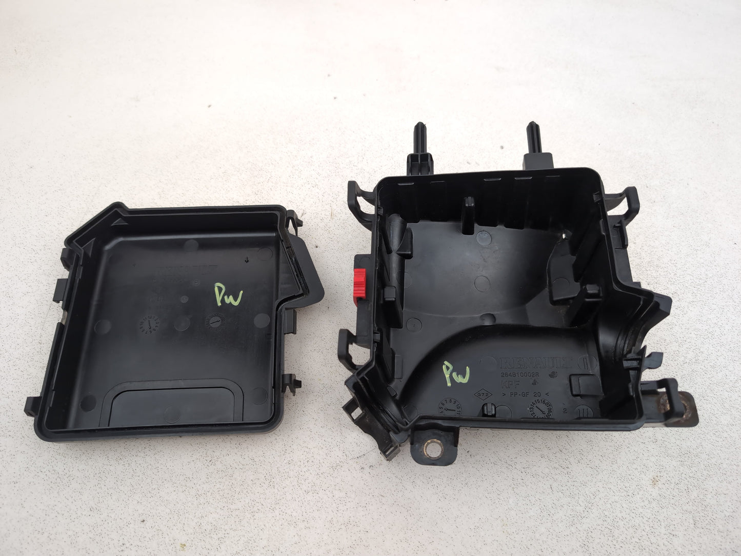 Renault Megane Expression Vvt 110 Fuse Box Cover Housing 284b10002r 2008-2015 - photo 7