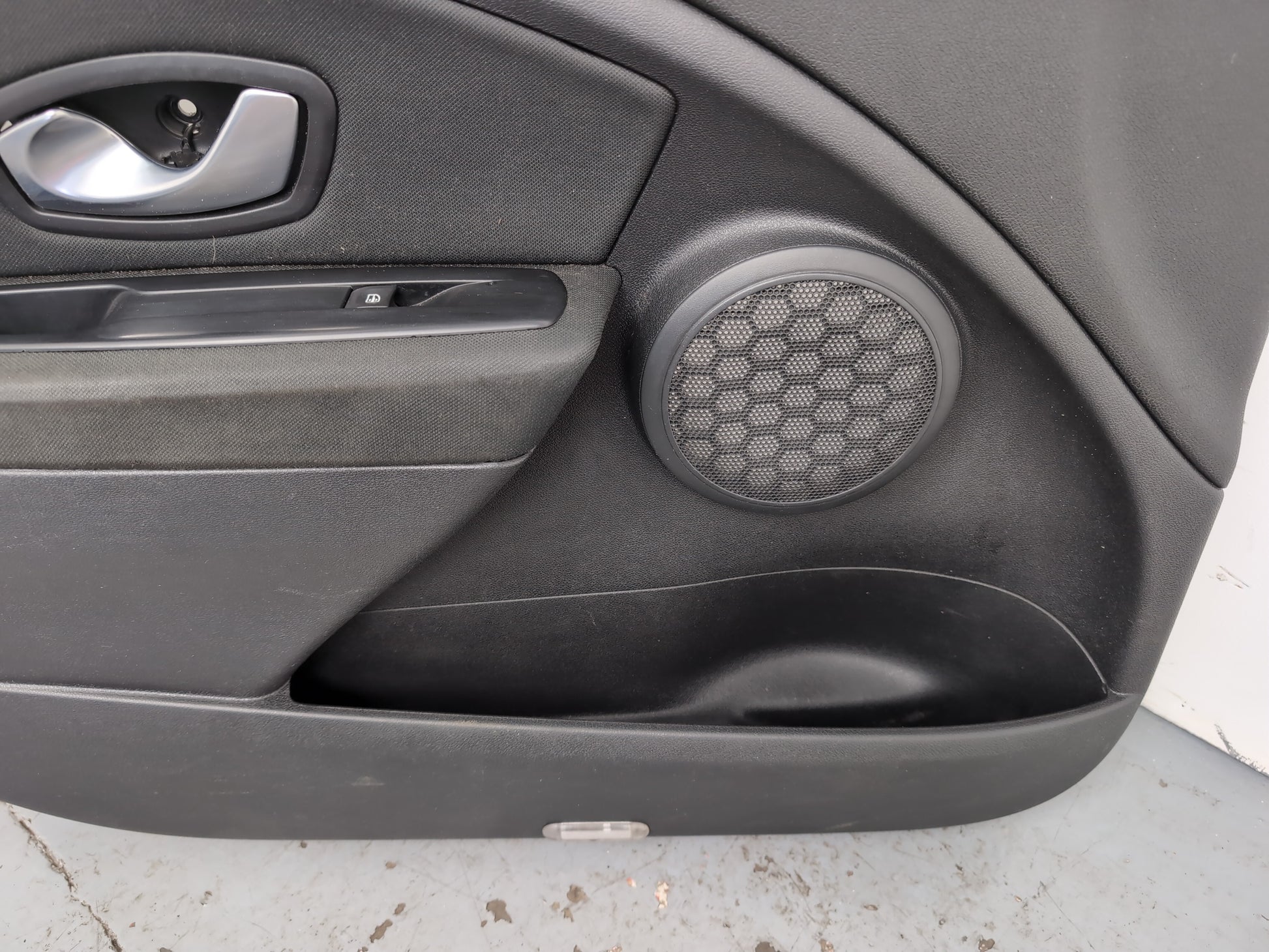 Renault Megane Expression Vvt 110 Front Right Driver Door Card 2008-2015 - photo 7