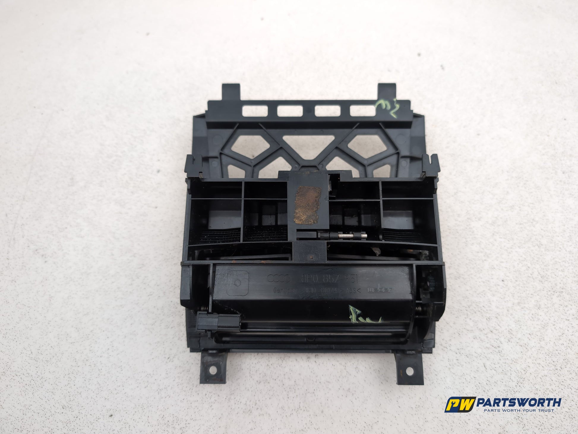 Audi A3 Sport Tfsi Ashtray Centre Console 8p0857951 2003-2015 - photo 7