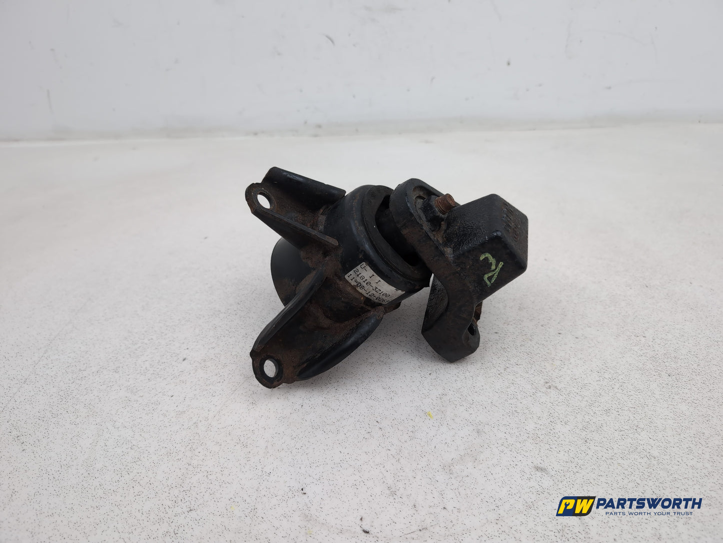 Hyundai I40 Style Crdi Engine Mounting Bracket 218103z100 2011-2019