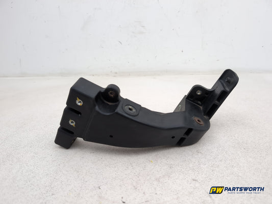 Hyundai I40 Style Crdi Headlight Bracket Mount Left Side 641363z000 2011-2019