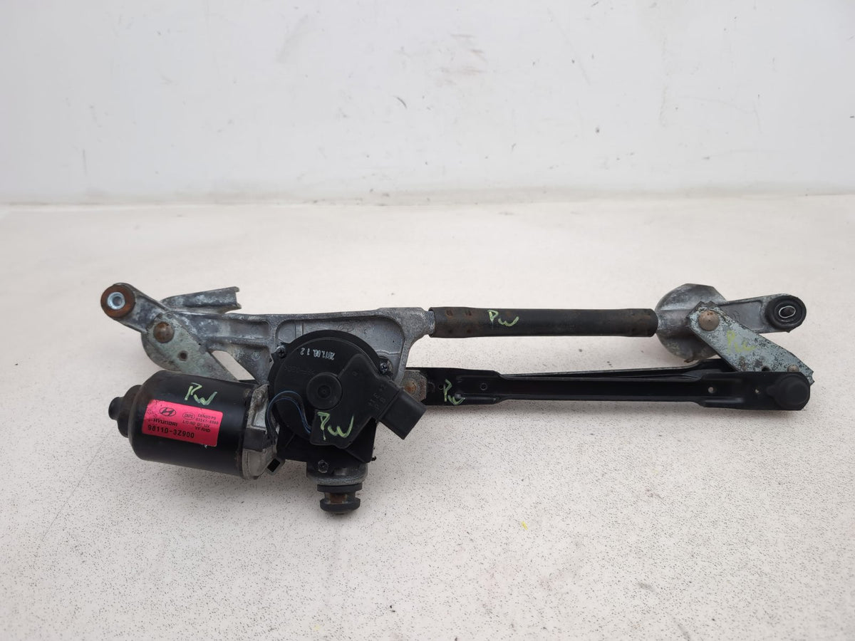 Front Wiper Motor & Mechanism / Linkage 1