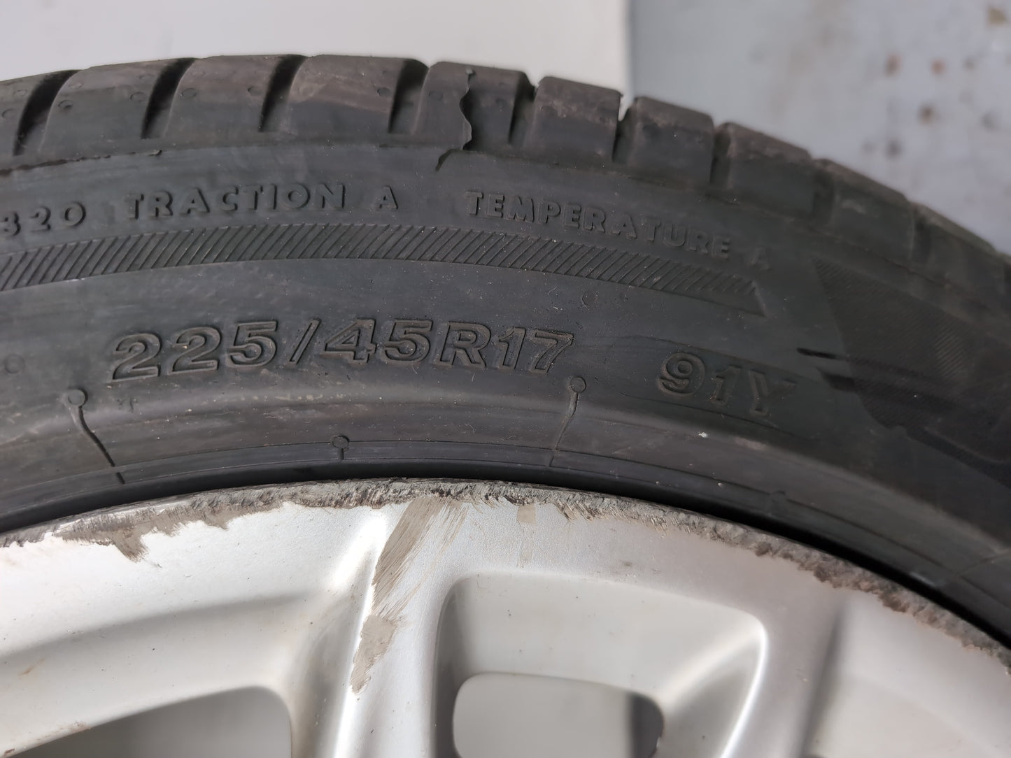 Audi A3 Sport Tfsi Wheel With Tyre 225/45 R17 8p0601025bl - photo 7