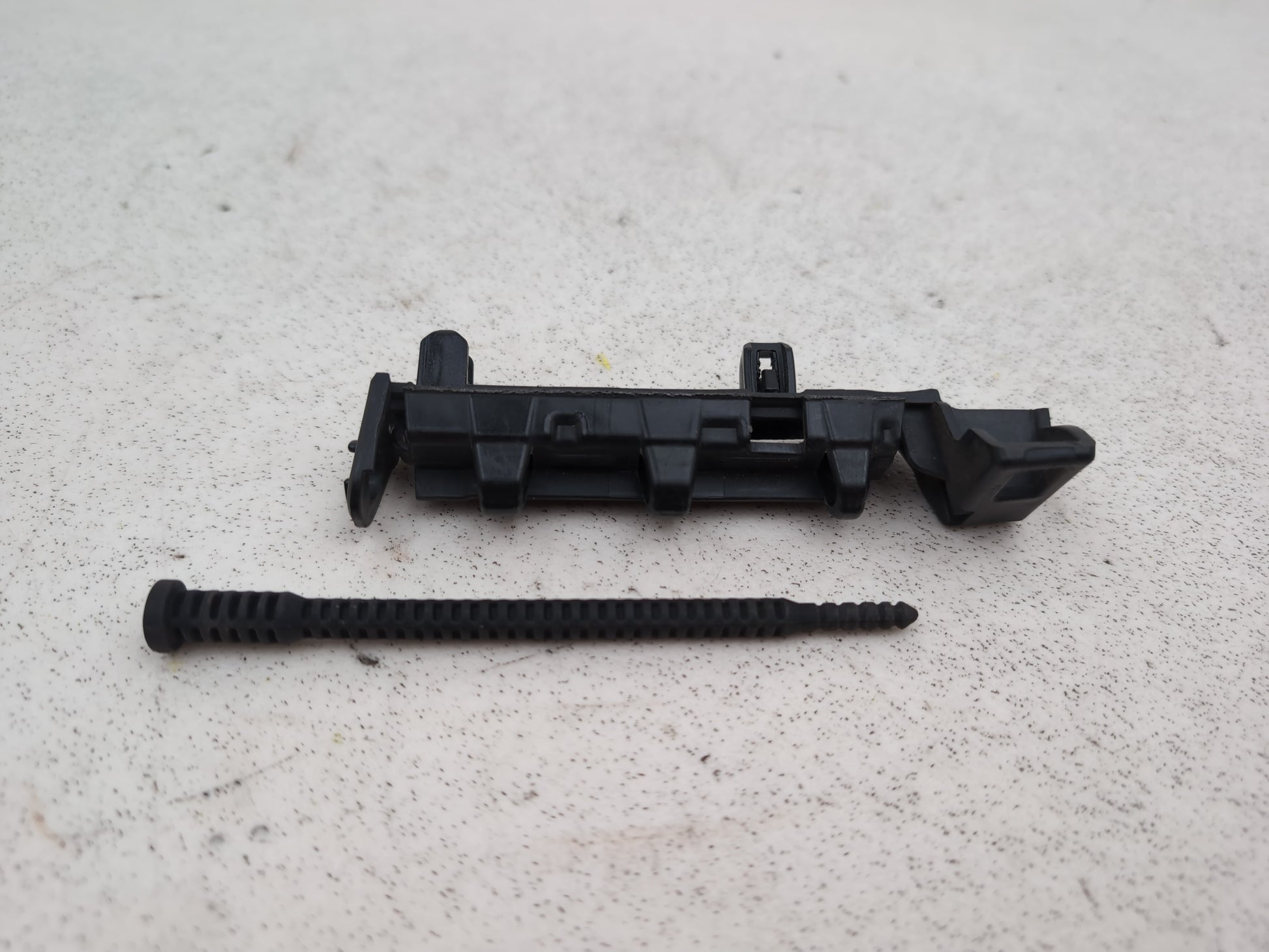 Audi A6 Se Tdi Rear Left Bumper Bracket 4g9807889 2011-2018 - photo 7