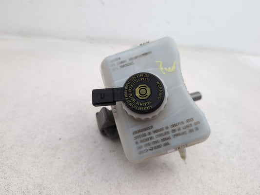 Audi A6 Se Tdi Brake Master Cylinder 2011-2018