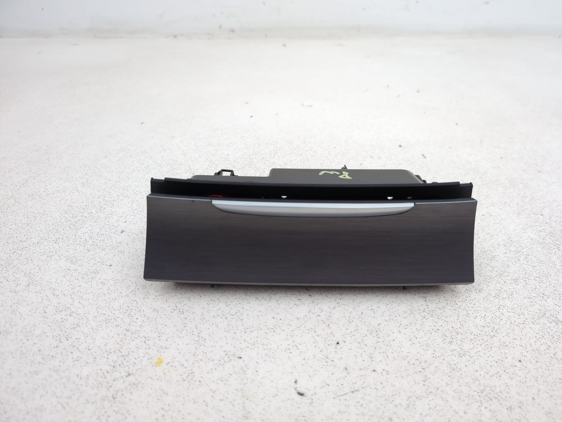 Volkswagen Passat Highline Tdi Centre Console Storage Tray 3c0863284k 2010-2014