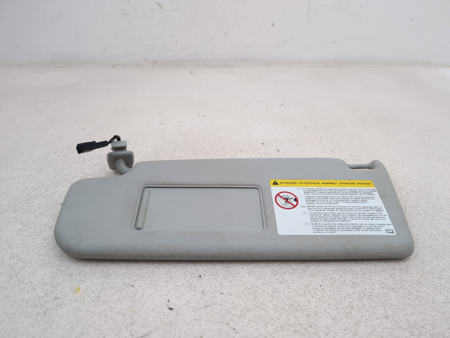 Volkswagen Passat Highline Tdi Blue Tech Sun Visor Lh Passenger Side