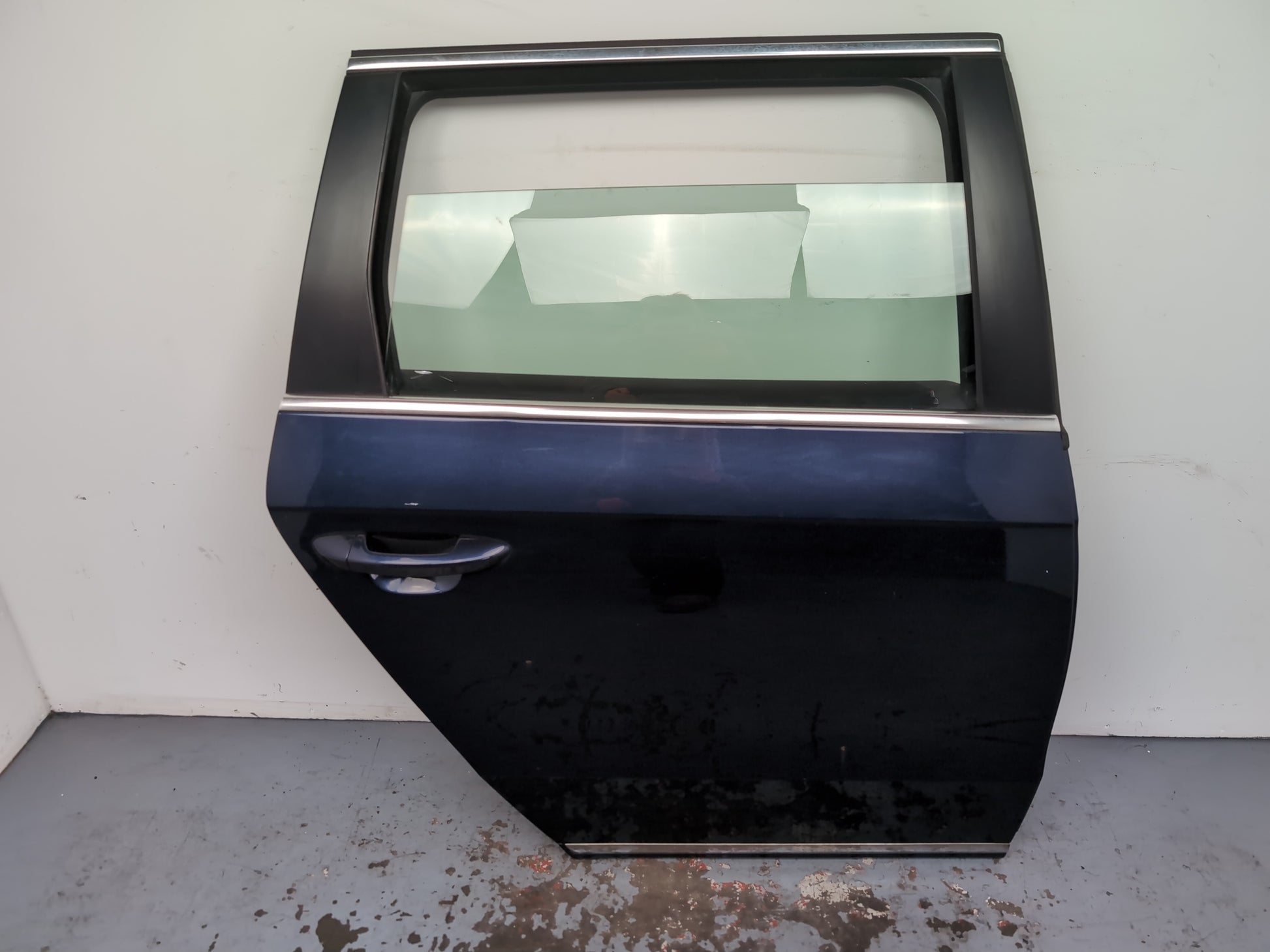 Volkswagen Passat Highline Door Rear Rh Driver Side Night Blue Metallic Lh5x
