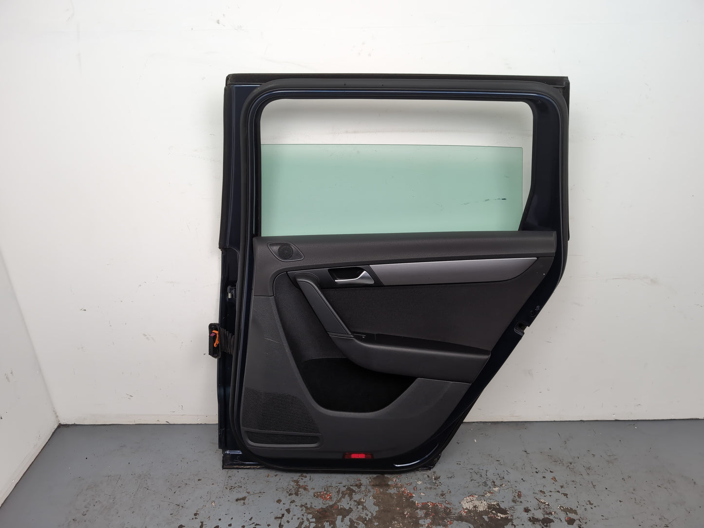 Volkswagen Passat Highline Door Rear Rh Driver Side Night Blue Metallic Lh5x - photo 9