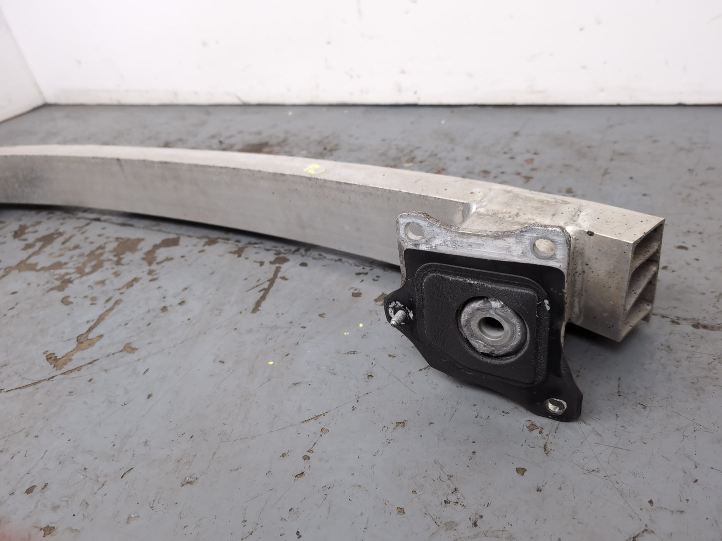 Audi A6 Se Tdi Bumper Rear Reinforcement 2011-2018 - photo 7