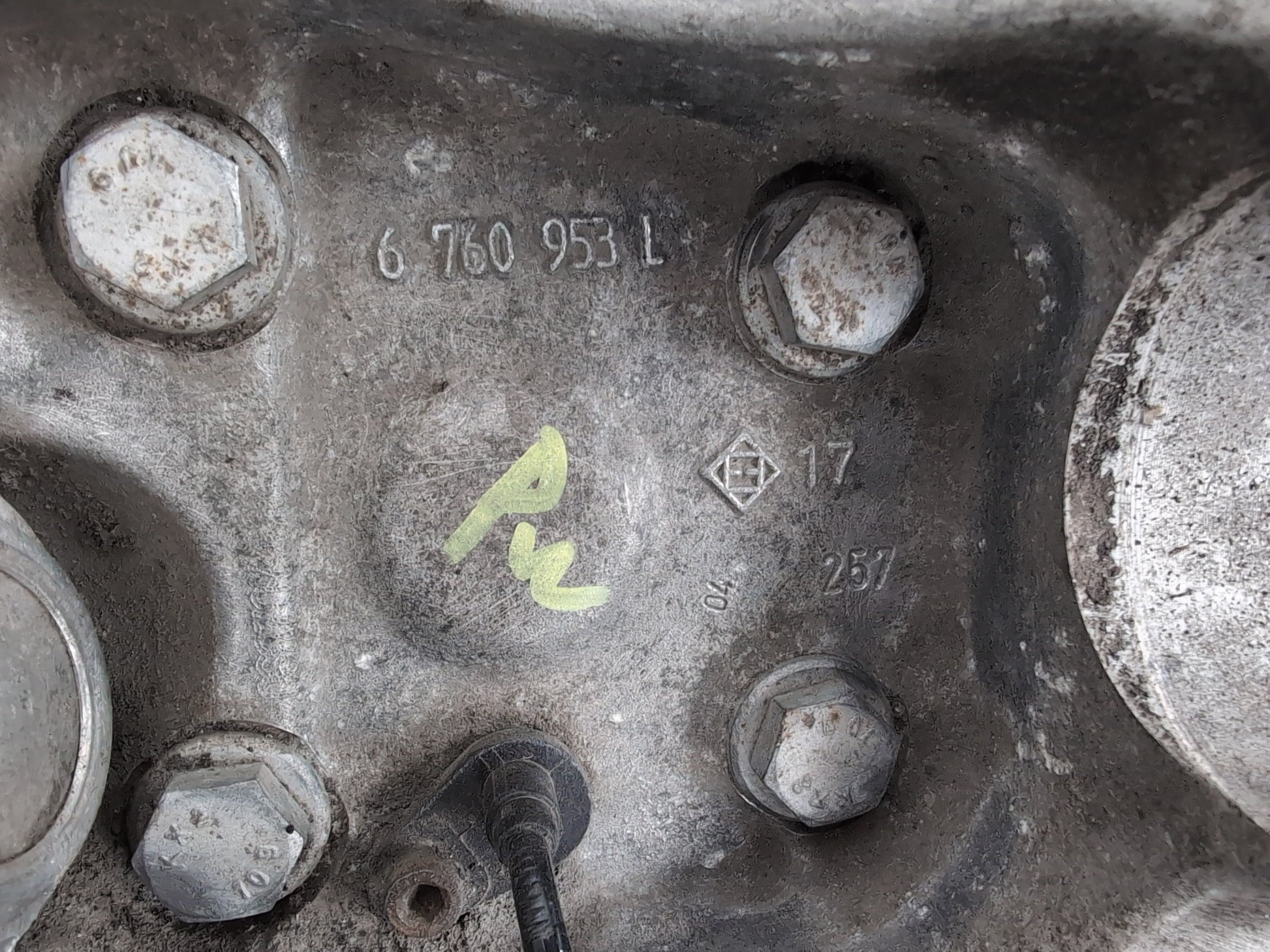 Bmw E60 E61 520d M Sport Wheel Hub Front Lh 6760953l 2004-2009 - photo 7