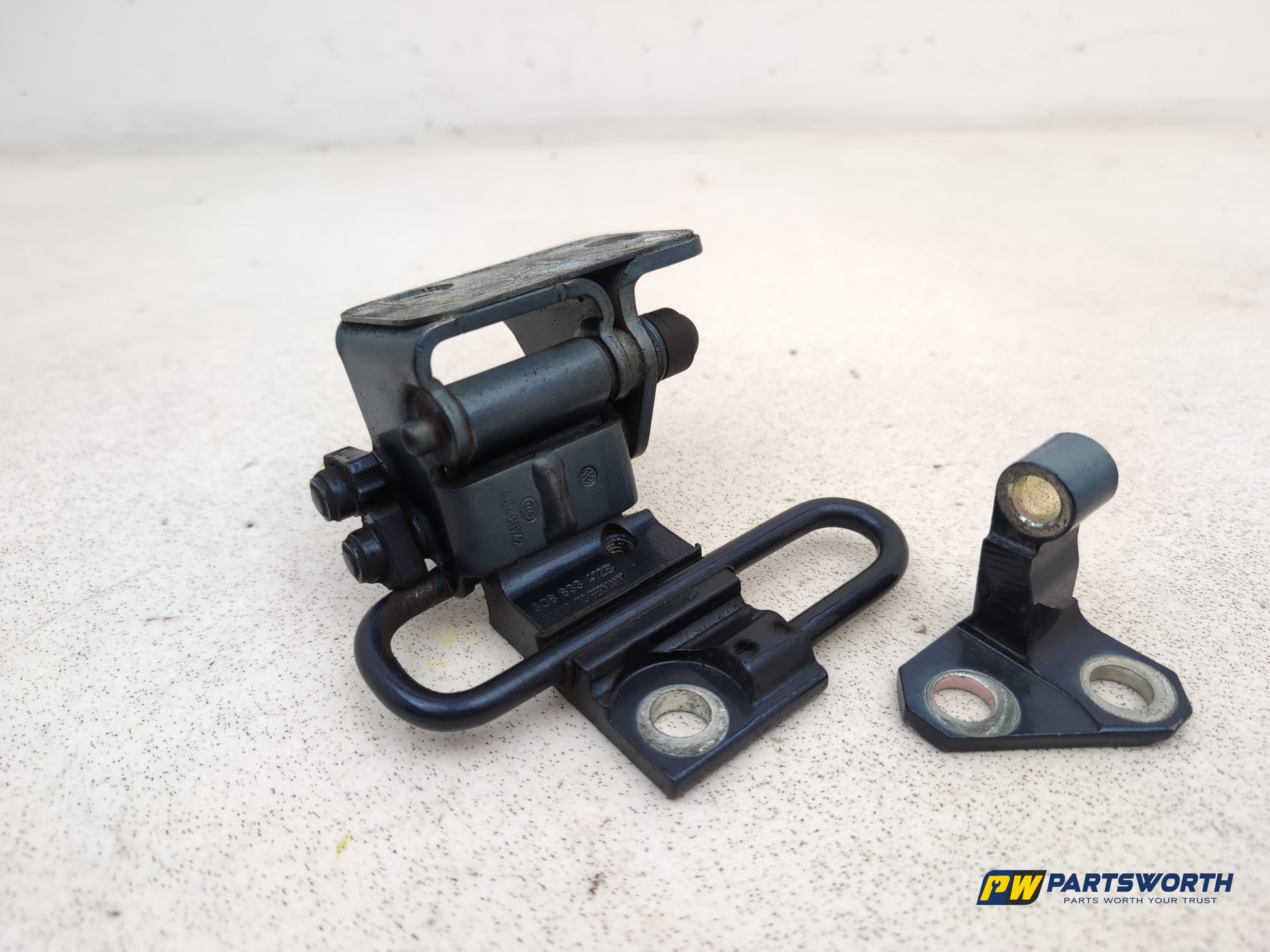 2013 Volkswagen Passat Highline Tdi Blue Tech Right Door Back Hinge 2010-2014