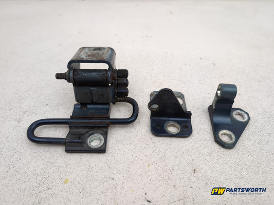 LH Front Door Hinge Pair  1