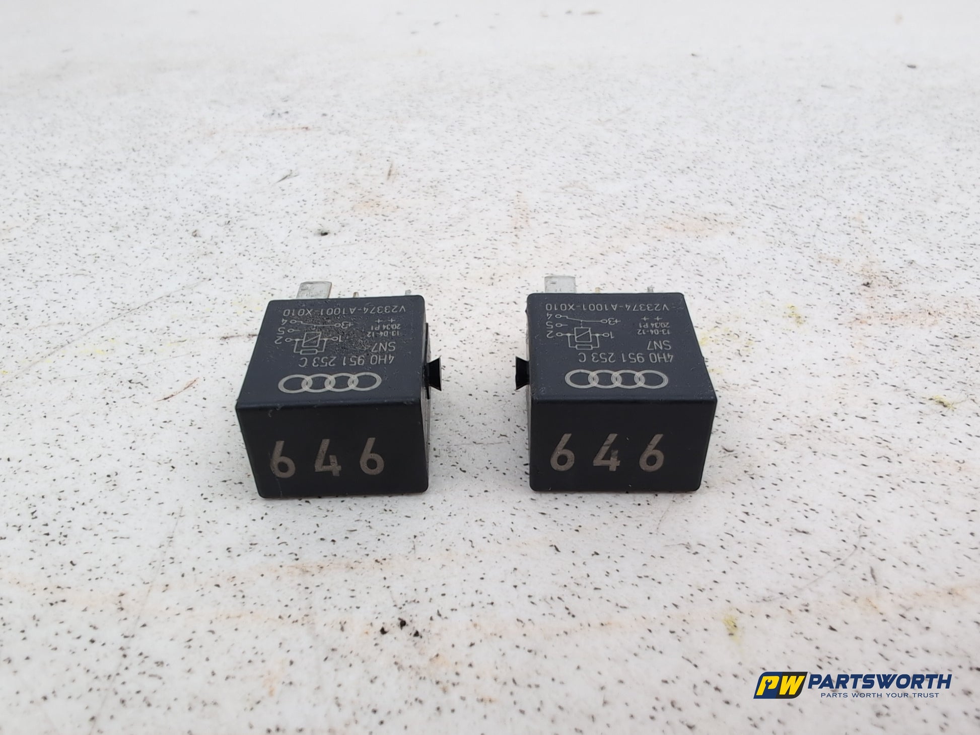 Fuse and Relay Box 1 1