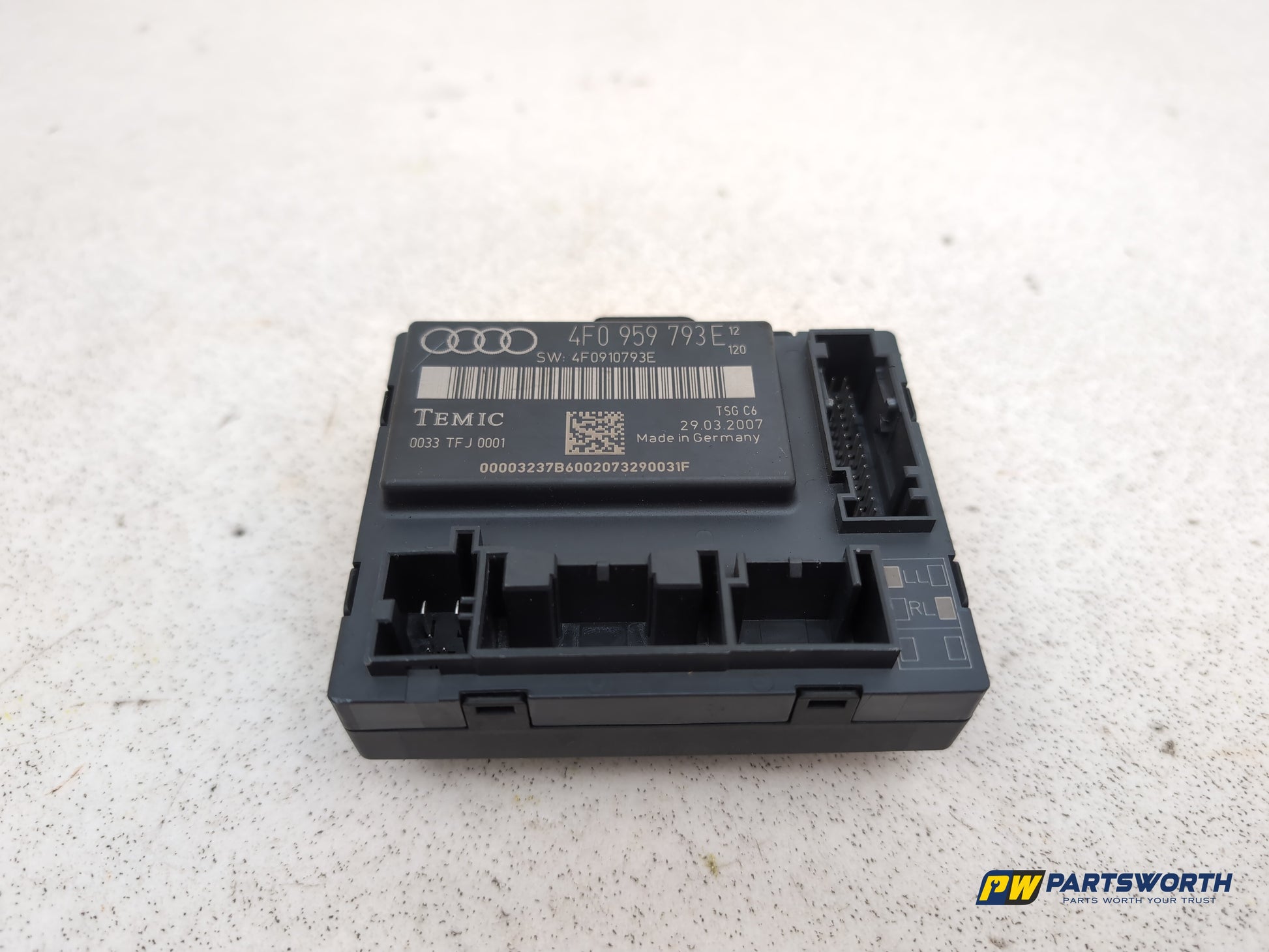 Audi A6 Se Tdi Quattro A Driver Side Front Door Control Module 4f0959793e