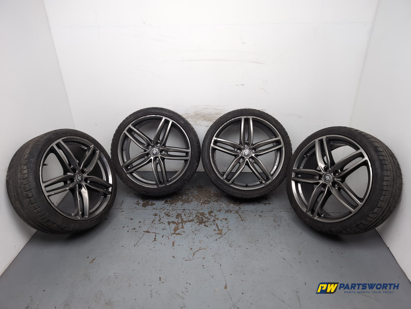 Vauxhall Insignia Sri Vx-Line Nav T D Set Of Alloy Wheels With Tyres 245/35 R20