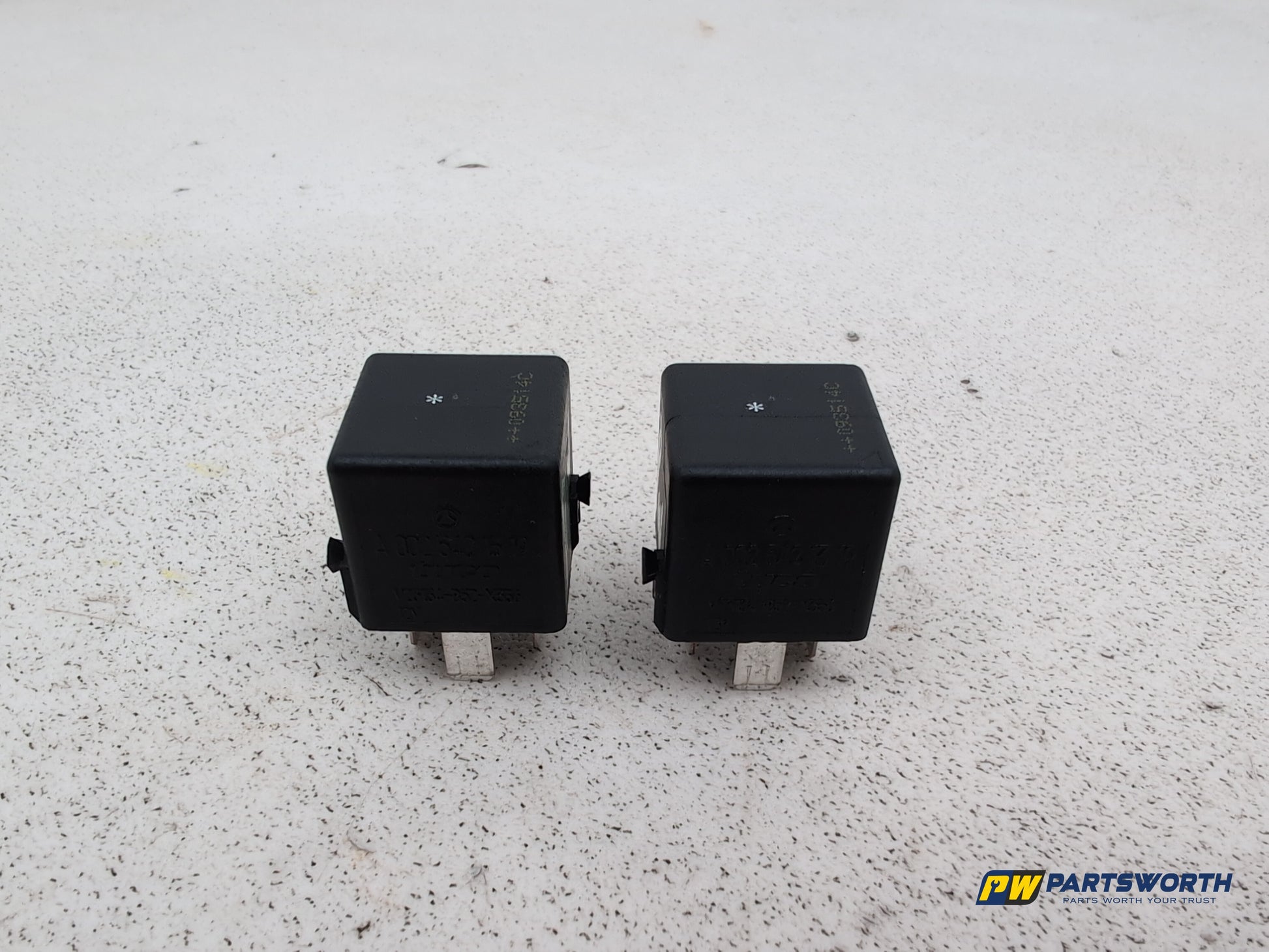 Fuse and Relay Box 1 1