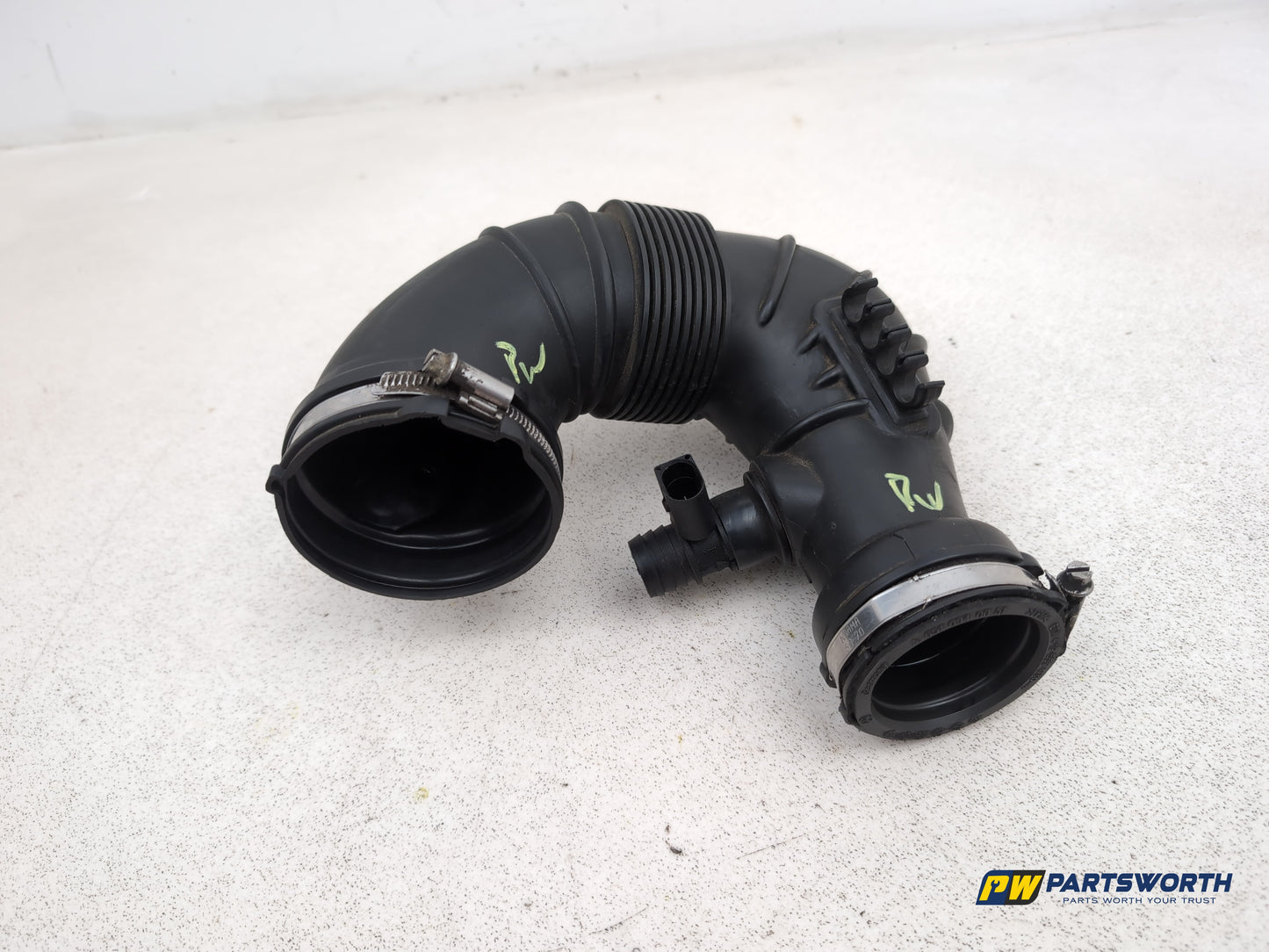 Mercedes-Benz C250 Amg Sport Ed125 Cdi Bcy Air Intake Pipe A6510940797 2007-2014 - photo 6