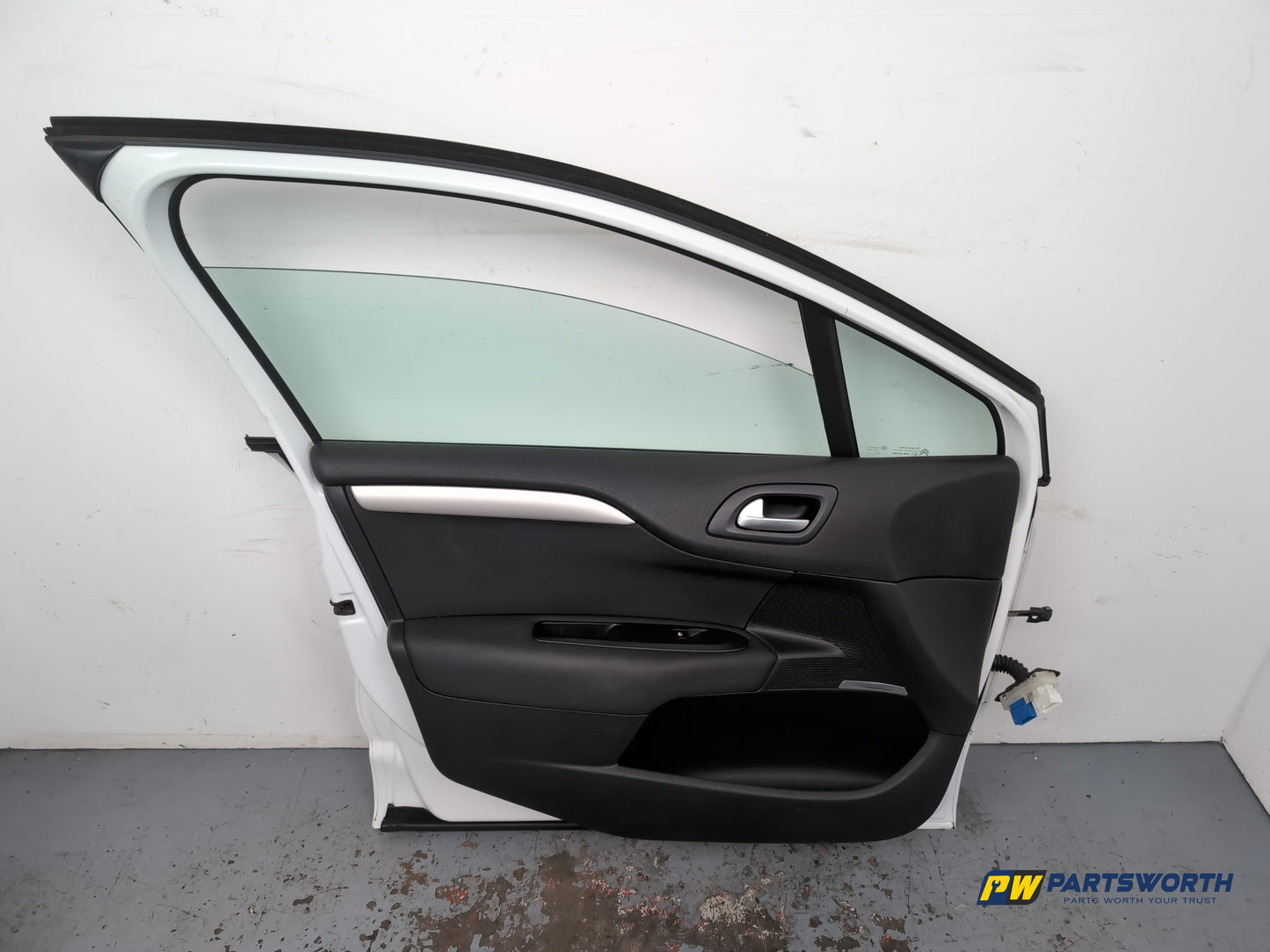 Citroen C4 Vtr+ Hdi Door Front Lh Passenger Side White Ewp 2010-2013 - photo 7