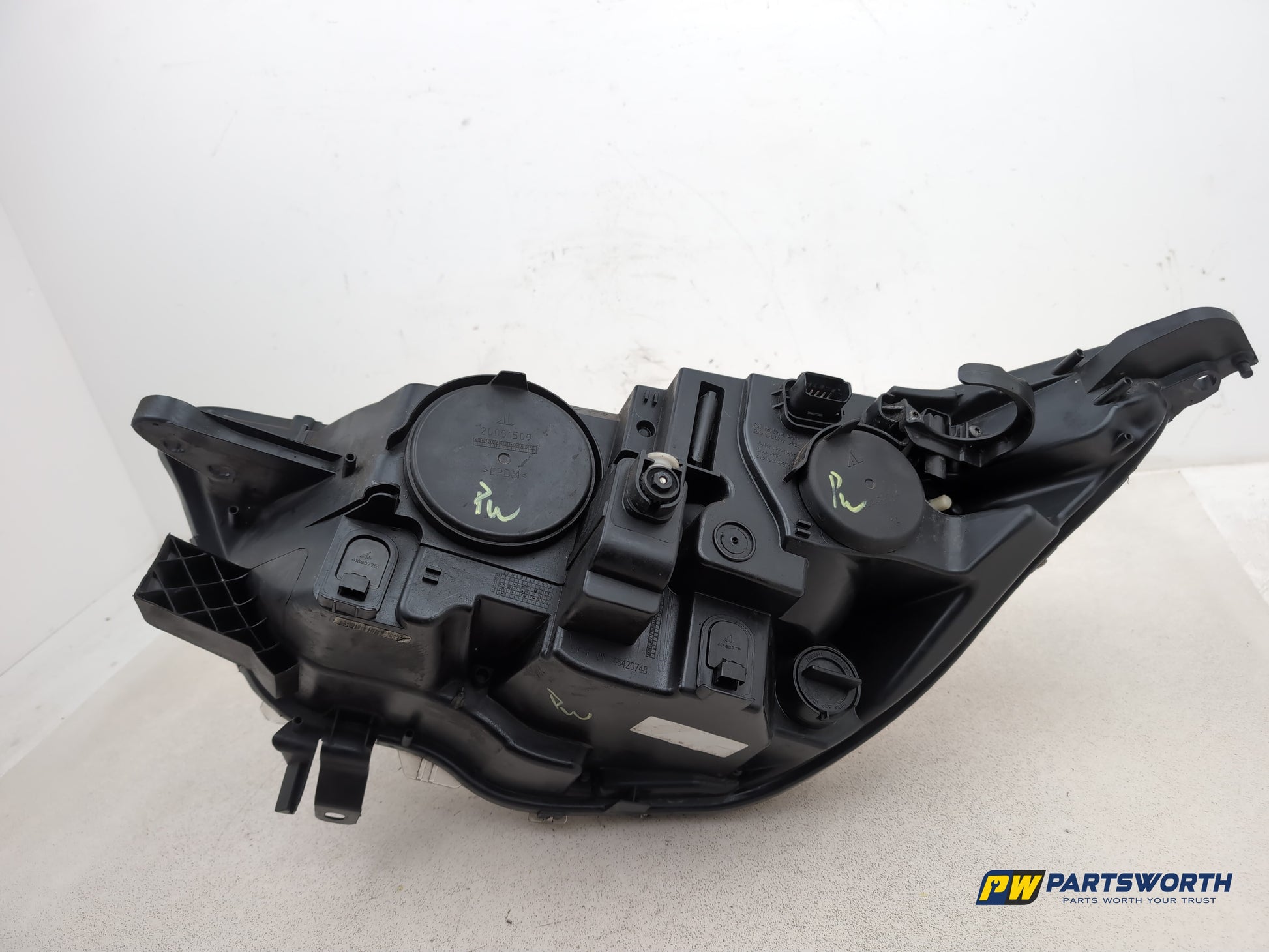 Citroen C4 Vtr+ Hdi Headlamp Rh Driver Side 28442845 2010-2013 - photo 7