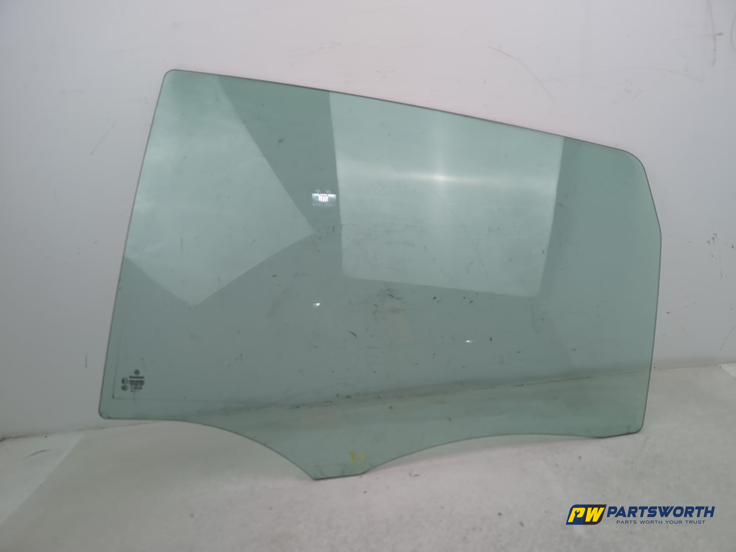 Mercedes-Benz B160 Sport Cvt Door Glass Front Rh Driver Side 2005-2011