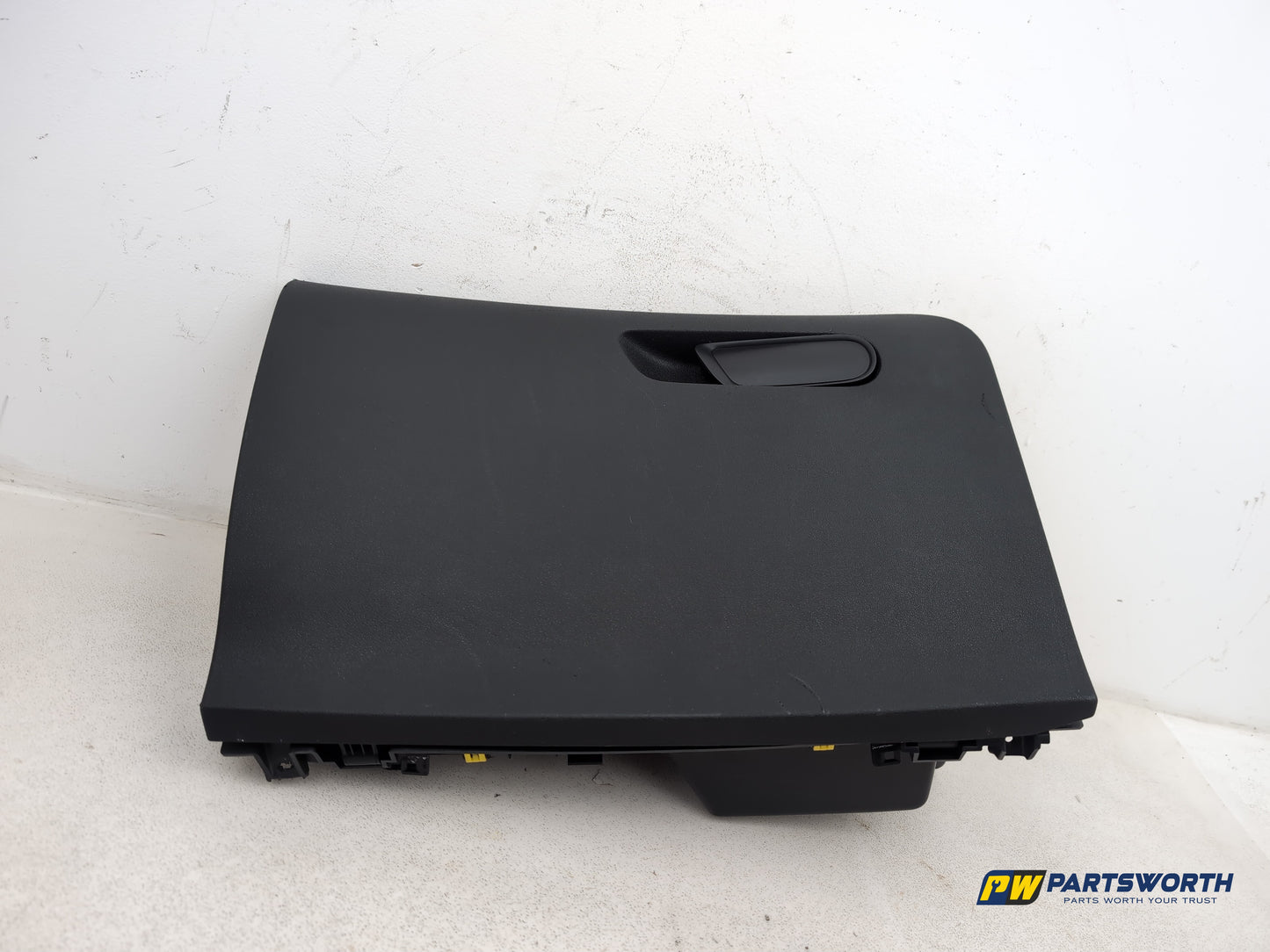 Citroen C4 Vtr+ Hdi Glove Compartment Assembly 2010-2013