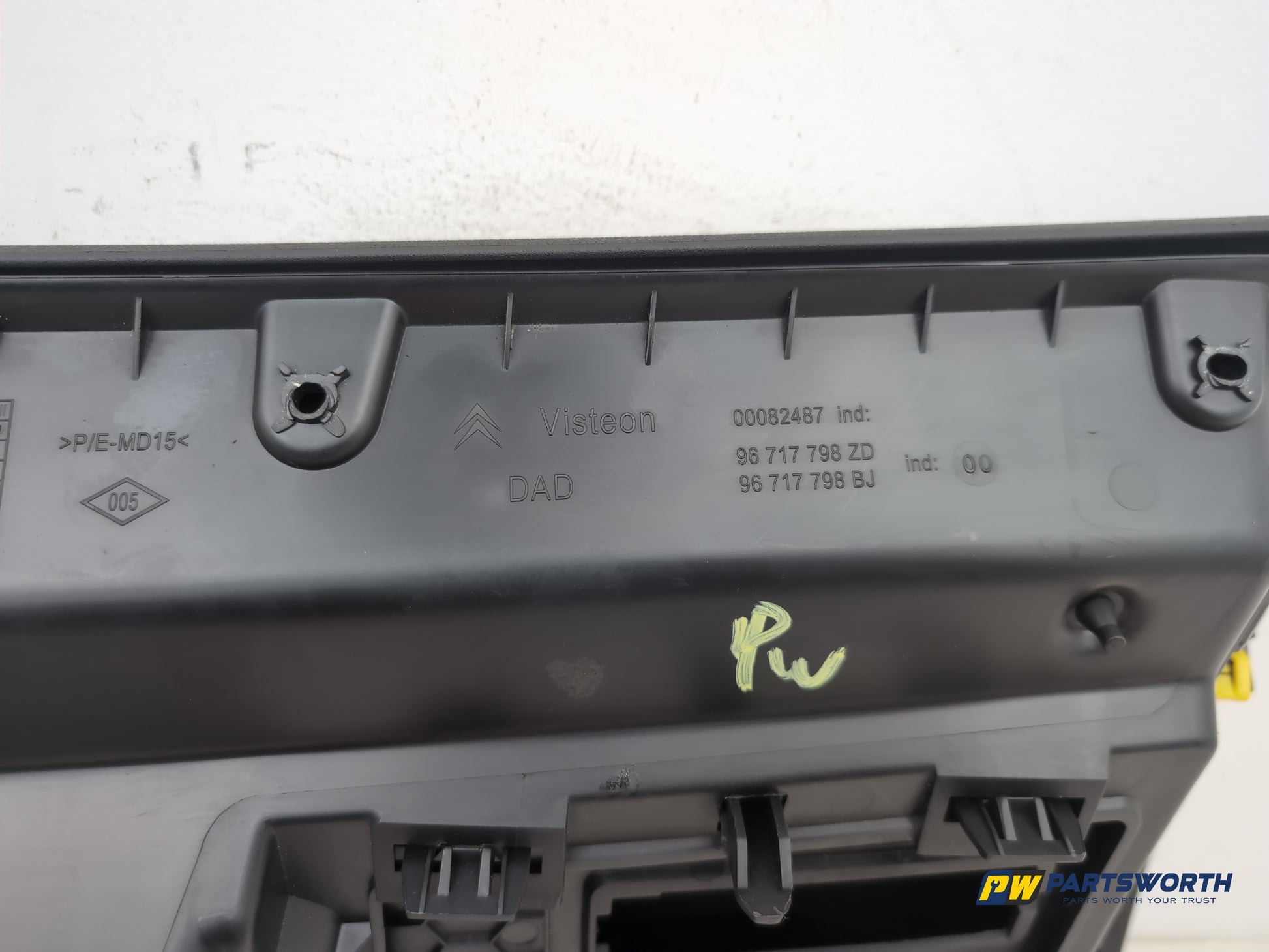 Citroen C4 Vtr+ Hdi Glove Compartment Assembly 2010-2013 - photo 7