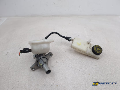Citroen C4 Vtr+ Hdi Brake Master Cylinder 2006 And Reservoirs 2010-2013