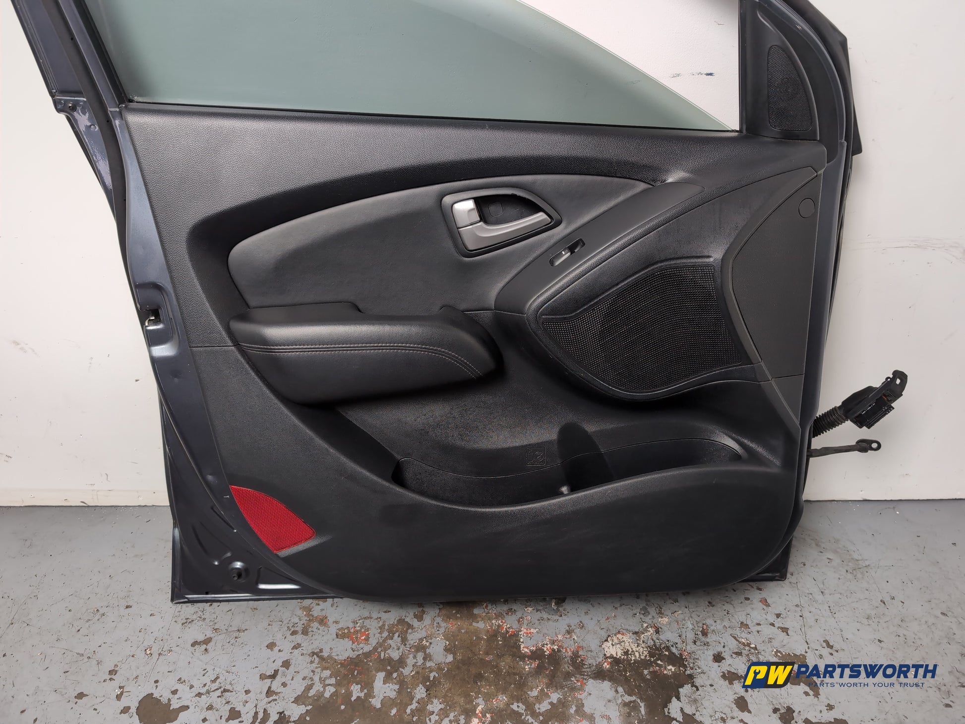 Door Front LH 11