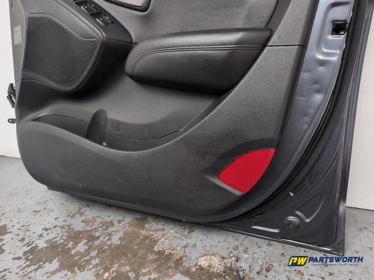 Door Front RH 13