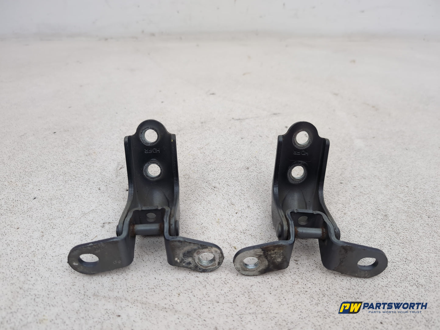 Hyundai Ix35 Style 2wd Crdi 134 Front Door Hinge Pair Rh Driver Side 2009-2015