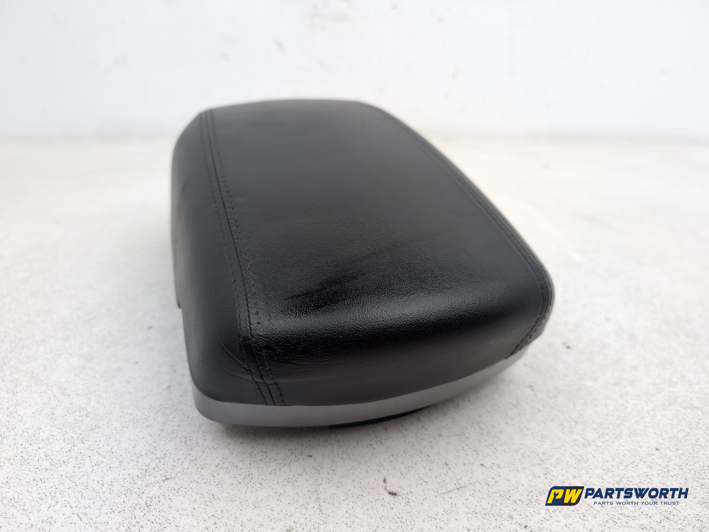 Hyundai Ix35 Style 2wd Crdi 134 Centre Console Armrest 2009-2015 - photo 7