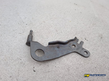 Mercedes-Benz C250 Amg Sport Ed125 Clip Holder Bracket A6512231641 2015-2021