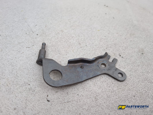 Mercedes-Benz C250 Amg Sport Ed125 Clip Holder Bracket A6512231641 2015-2021