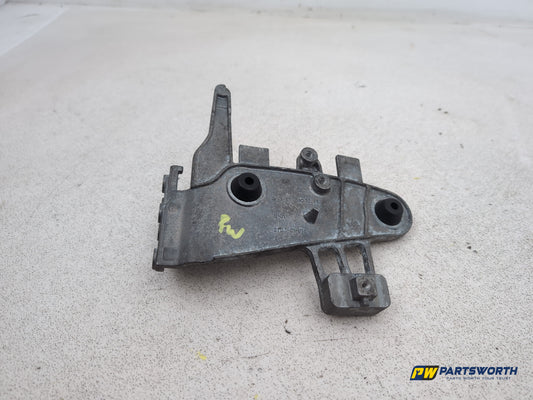 Mercedes-Benz C250 Amg Sport Ed125 Cdi Air Filter Box Holder Bracket A6510902241