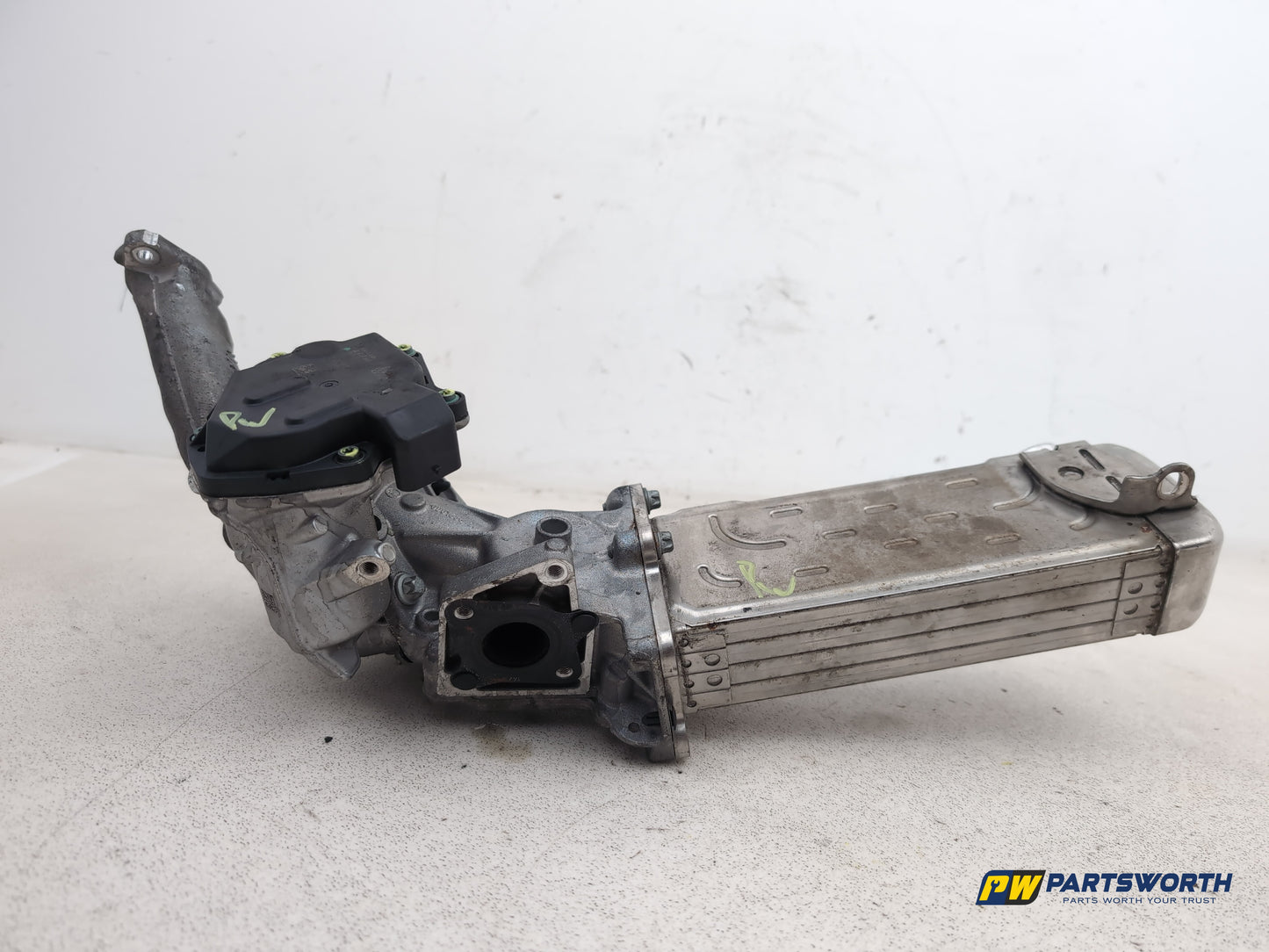 Mercedes-Benz C250 Amg Sport Ed125 Cdi Bcy Egr Cooler And Valve A6511420067 - photo 7