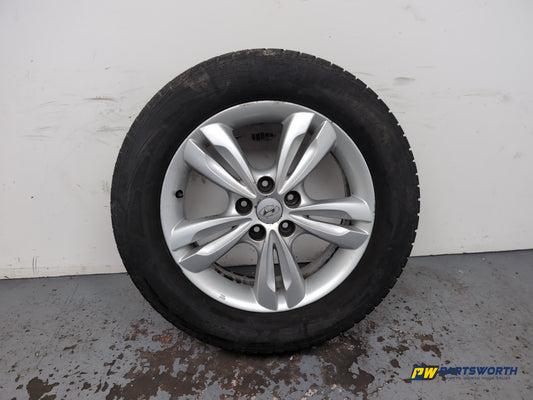 Hyundai Ix35 Style 2wd Crdi 134 Wheel With Tyre 215/65 R17