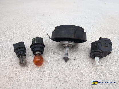 Skoda Citigo Se 12v Headlight Light Bulbs And Dust Cover Set - photo 6