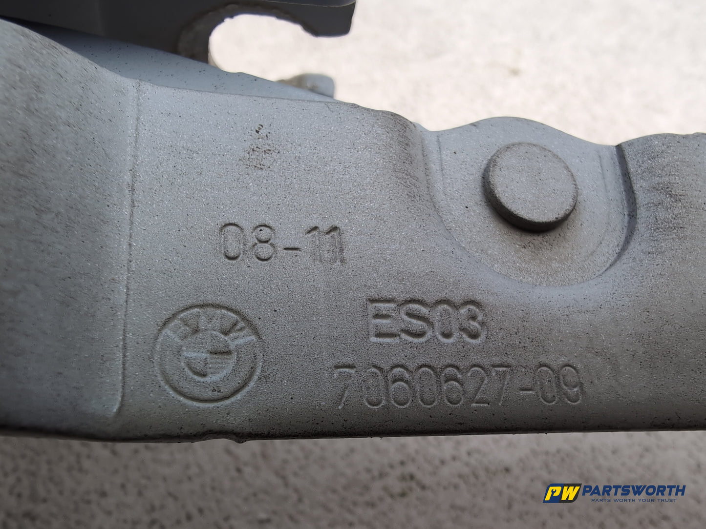 Bmw 318d Performance Edition Bootlid Tailgate Hinges Pair 7060627 2009-2012 - photo 7