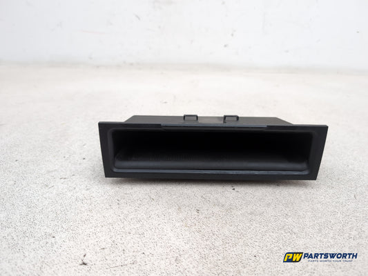 Porsche Cayenne Tiptronic S Centre Console Storage Tray 7l5857230 2003-2010