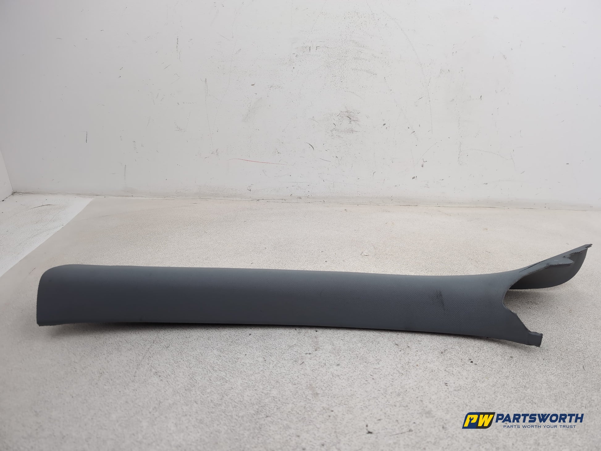 Porsche Cayenne Tiptronic S Lh Passenger Side A Pillar Trim 7l6867233 2003-2010
