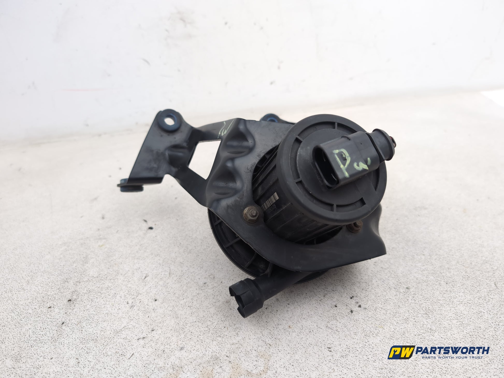 Porsche Cayenne Tiptronic S Secondary Air Pump 7l0906279 2003-2010 - photo 7